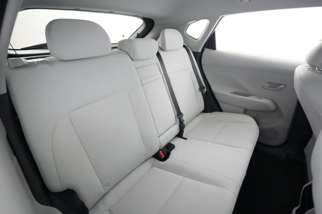 2024 Hyundai Kona Electric — photo 4 of 21