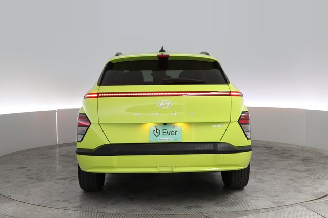 2024 Hyundai Kona Electric — photo 12 of 21