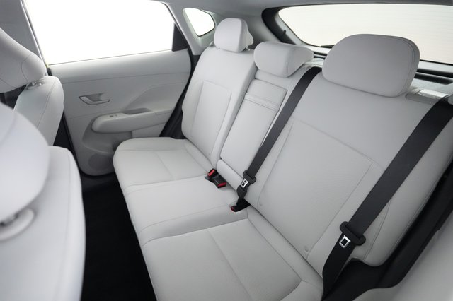 2024 Hyundai Kona Electric — photo 19 of 21