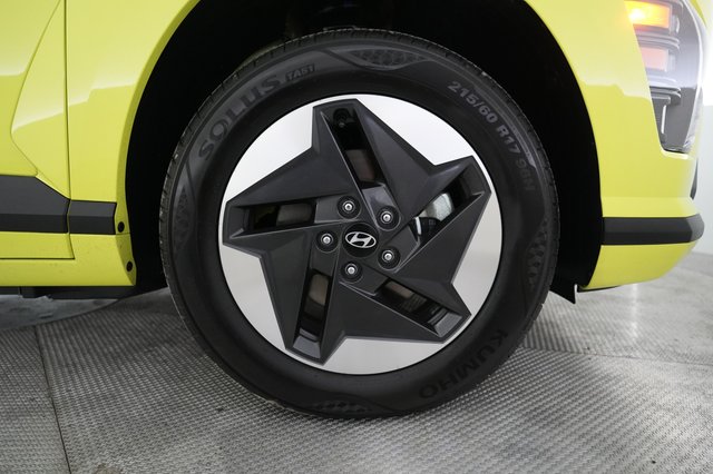 2024 Hyundai Kona Electric — photo 16 of 21