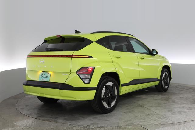 2024 Hyundai Kona Electric — photo 2 of 21