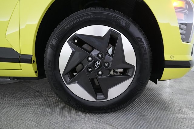 2024 Hyundai Kona Electric — photo 16 of 21