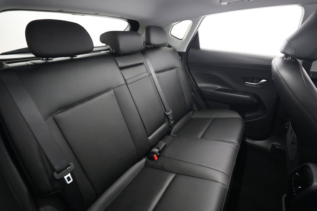 2024 Hyundai Kona Electric — photo 4 of 21