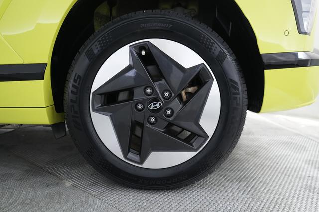 2024 Hyundai Kona Electric — photo 7 of 21