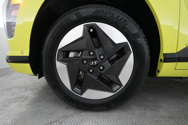 2024 Hyundai Kona Electric — photo 15 of 21