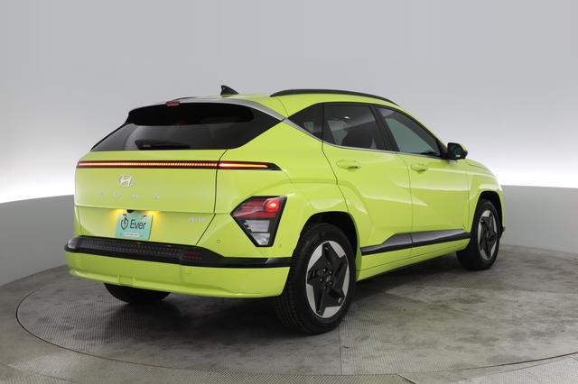 2024 Hyundai Kona Electric — photo 2 of 21