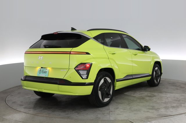 2024 Hyundai Kona Electric — photo 2 of 21