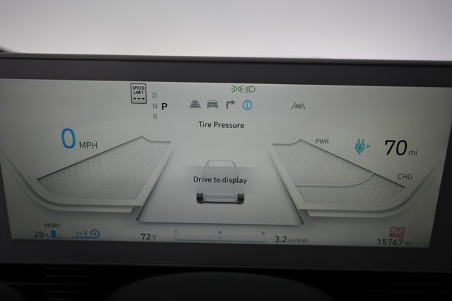 2024 Hyundai IONIQ 5 — photo 5 of 22