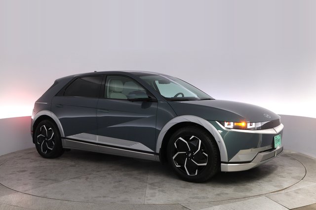 2024 Hyundai IONIQ 5 — photo 11 of 20