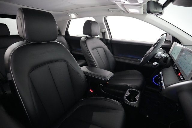 2024 Hyundai IONIQ 5 — photo 17 of 21
