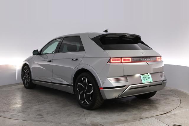 2024 Hyundai IONIQ 5 — photo 2 of 21