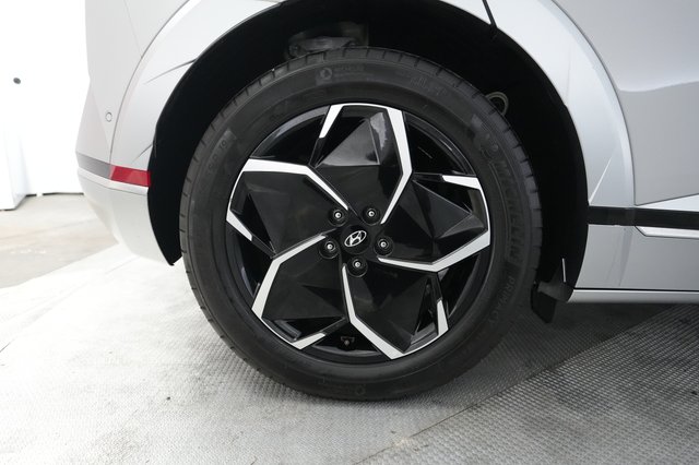 2024 Hyundai IONIQ 5 — photo 16 of 21