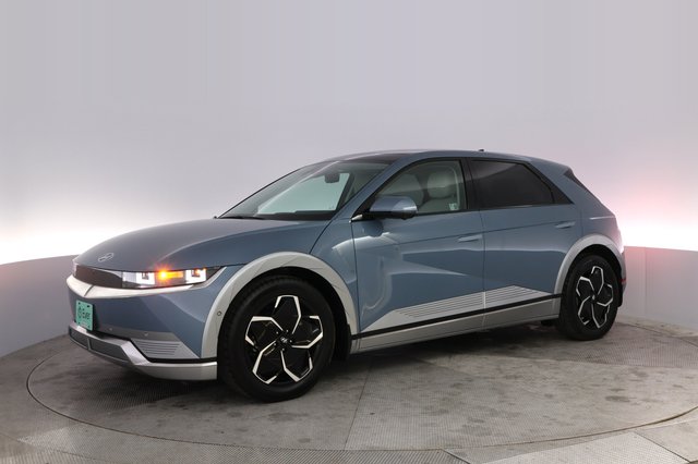 2024 Hyundai IONIQ 5 — photo 14 of 24