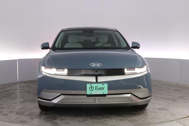 2024 Hyundai IONIQ 5 — photo 9 of 24