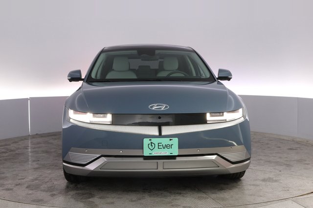 2024 Hyundai IONIQ 5 — photo 9 of 24