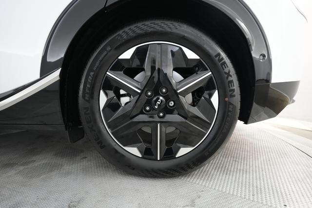 2025 Kia EV6 — photo 7 of 23