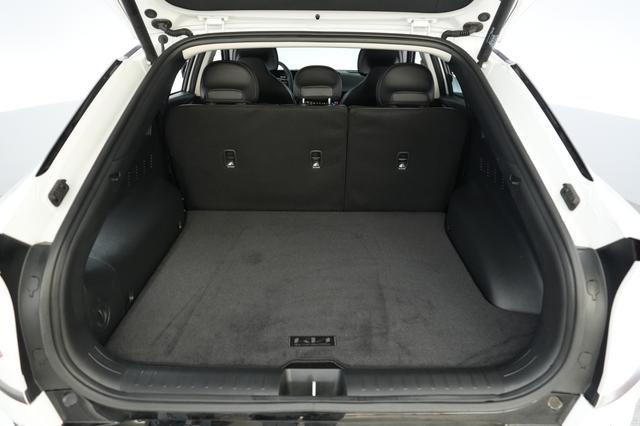 2025 Kia EV6 — photo 6 of 23