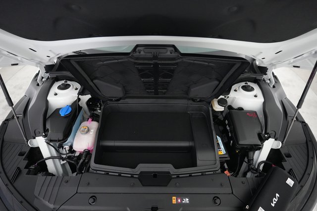 2025 Kia EV6 — photo 22 of 23