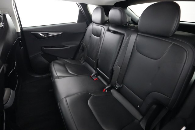 2025 Kia EV6 — photo 19 of 23
