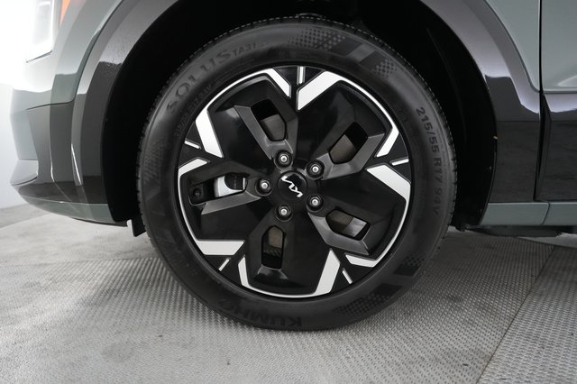 2025 Kia Niro EV — photo 15 of 21