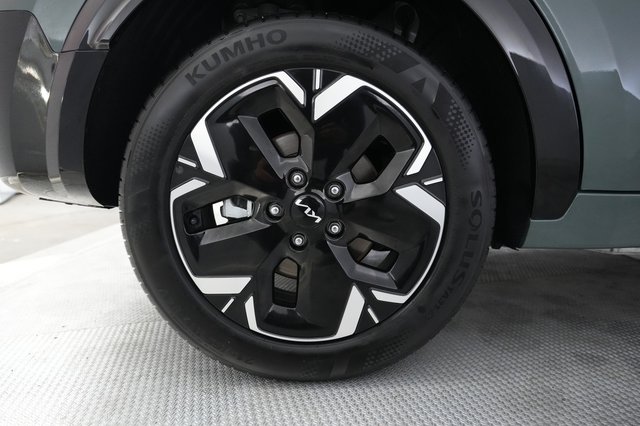 2025 Kia Niro EV — photo 17 of 21