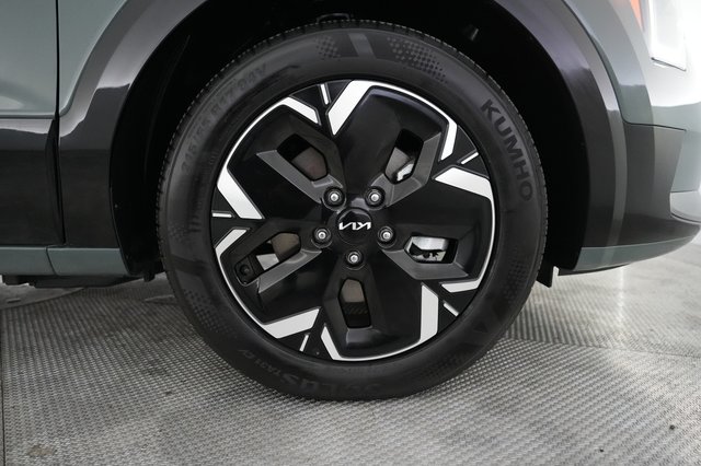 2025 Kia Niro EV — photo 16 of 21