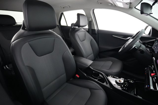 2025 Kia Niro EV — photo 18 of 21