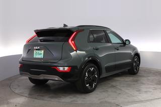 2025 Kia Niro EV — photo 2 of 21