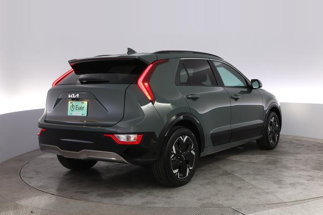 2025 Kia Niro EV — photo 2 of 21