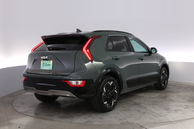 2025 Kia Niro EV — photo 2 of 21