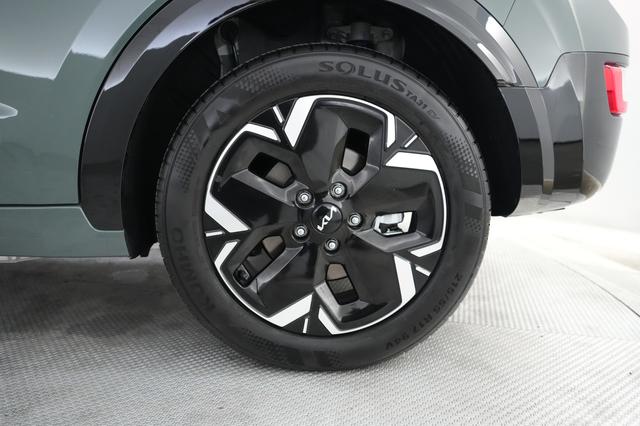 2025 Kia Niro EV — photo 7 of 21