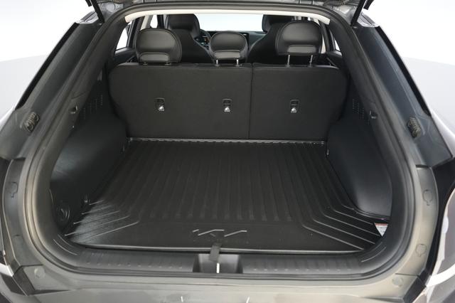 2025 Kia EV6 — photo 6 of 21