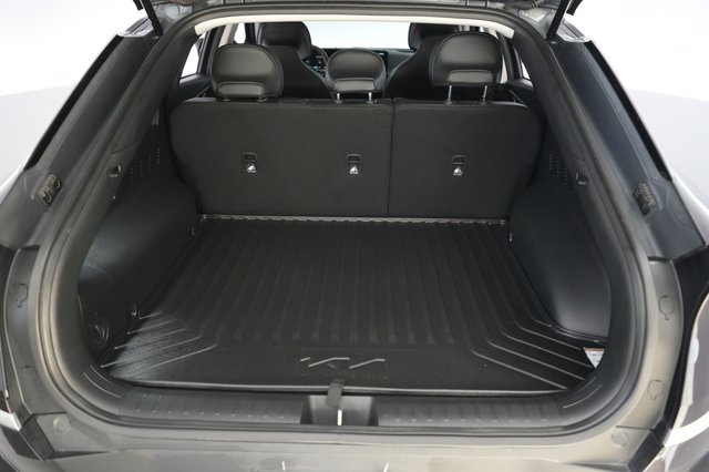 2025 Kia EV6 — photo 6 of 21