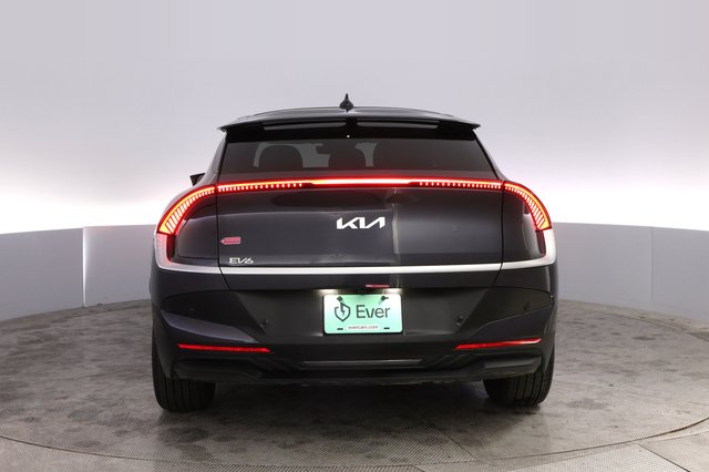 2025 Kia EV6 — photo 12 of 21