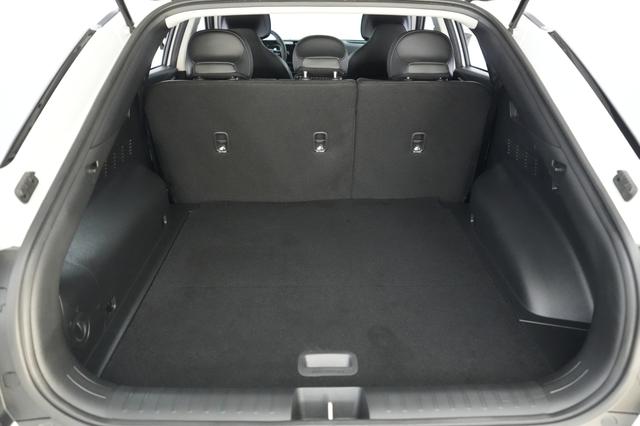 2025 Kia EV6 — photo 6 of 21