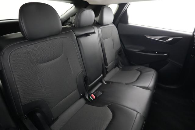 2025 Kia EV6 — photo 4 of 21