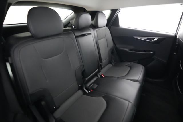 2025 Kia EV6 — photo 4 of 24