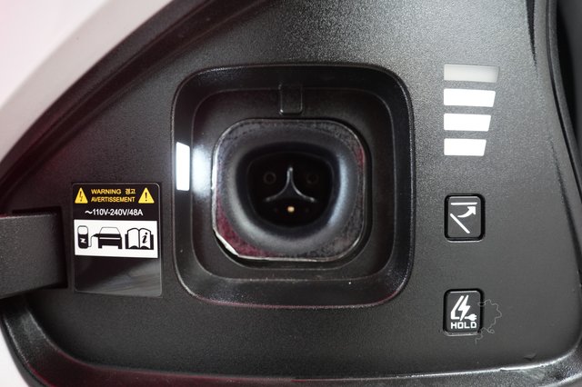 2025 Kia EV6 — photo 8 of 24