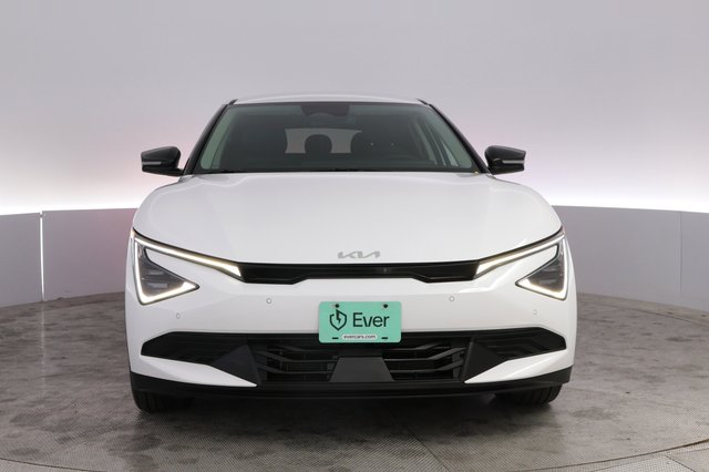 2025 Kia EV6 — photo 9 of 24
