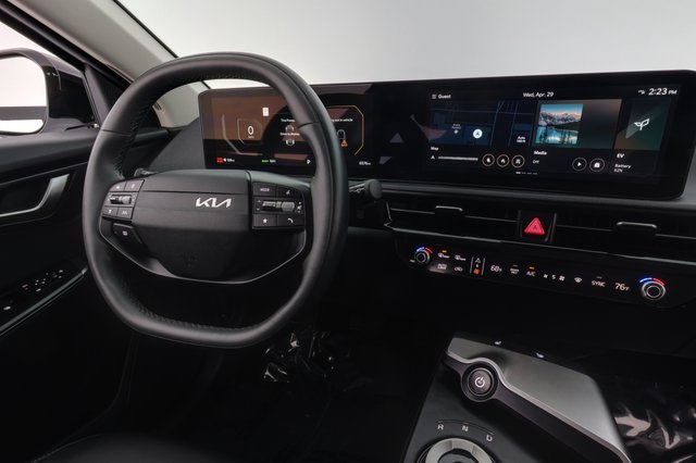 2025 Kia EV6 — photo 20 of 24