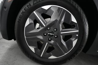 2025 Kia EV6 — photo 7 of 21