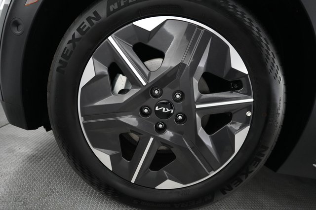 2025 Kia EV6 — photo 7 of 21