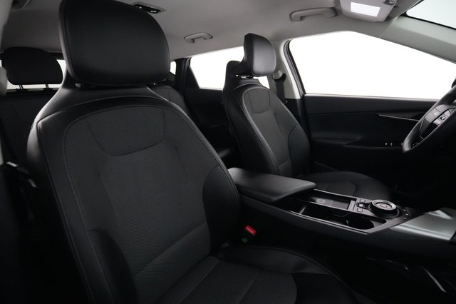2025 Kia EV6 — photo 3 of 21