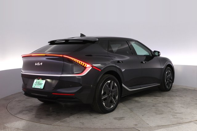 2025 Kia EV6 — photo 2 of 21