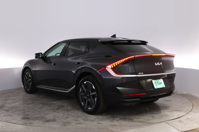 2025 Kia EV6 — photo 13 of 21