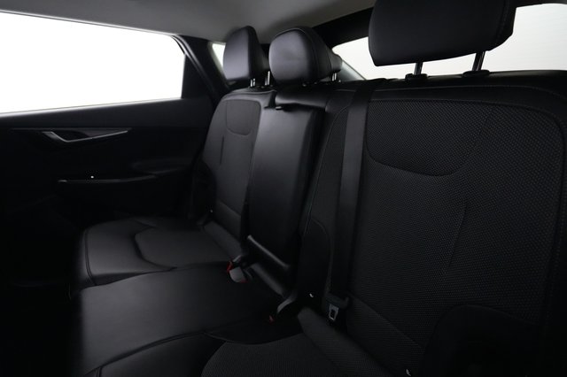 2025 Kia EV6 — photo 18 of 21