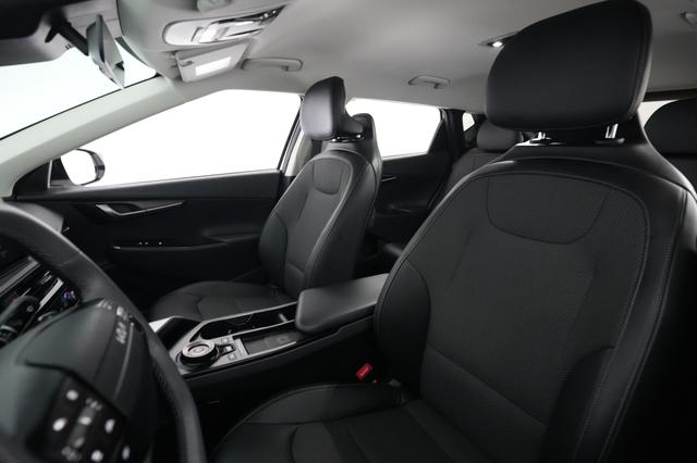 2025 Kia EV6 — photo 3 of 23
