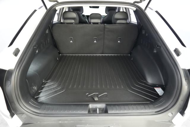 2025 Kia EV6 — photo 6 of 23
