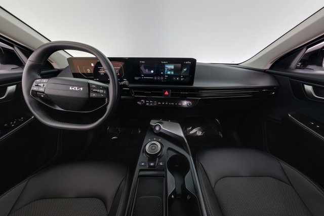 2025 Kia EV6 — photo 21 of 23