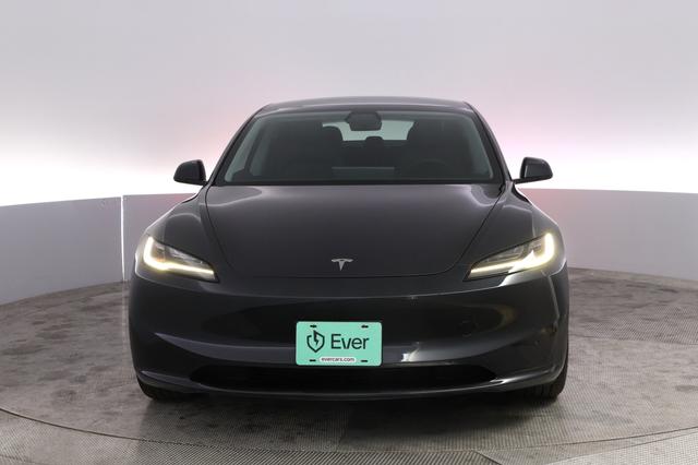 2025 Tesla Model 3 — photo 9 of 21